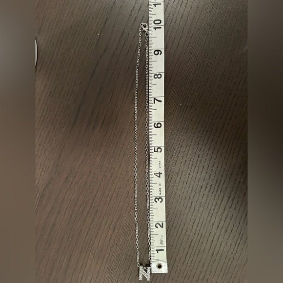 Silver Initial Necklace in choice of D, J, N, or R NIP - Picture 8 of 12